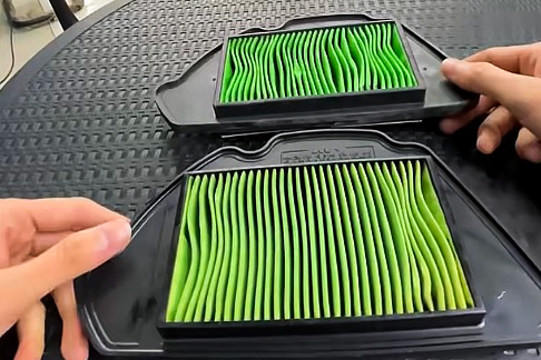 Observing the logo, production information, nail finish and mesh layer helps users have more basis for recognizing genuine air filters. Photo: Cuong Motor Car