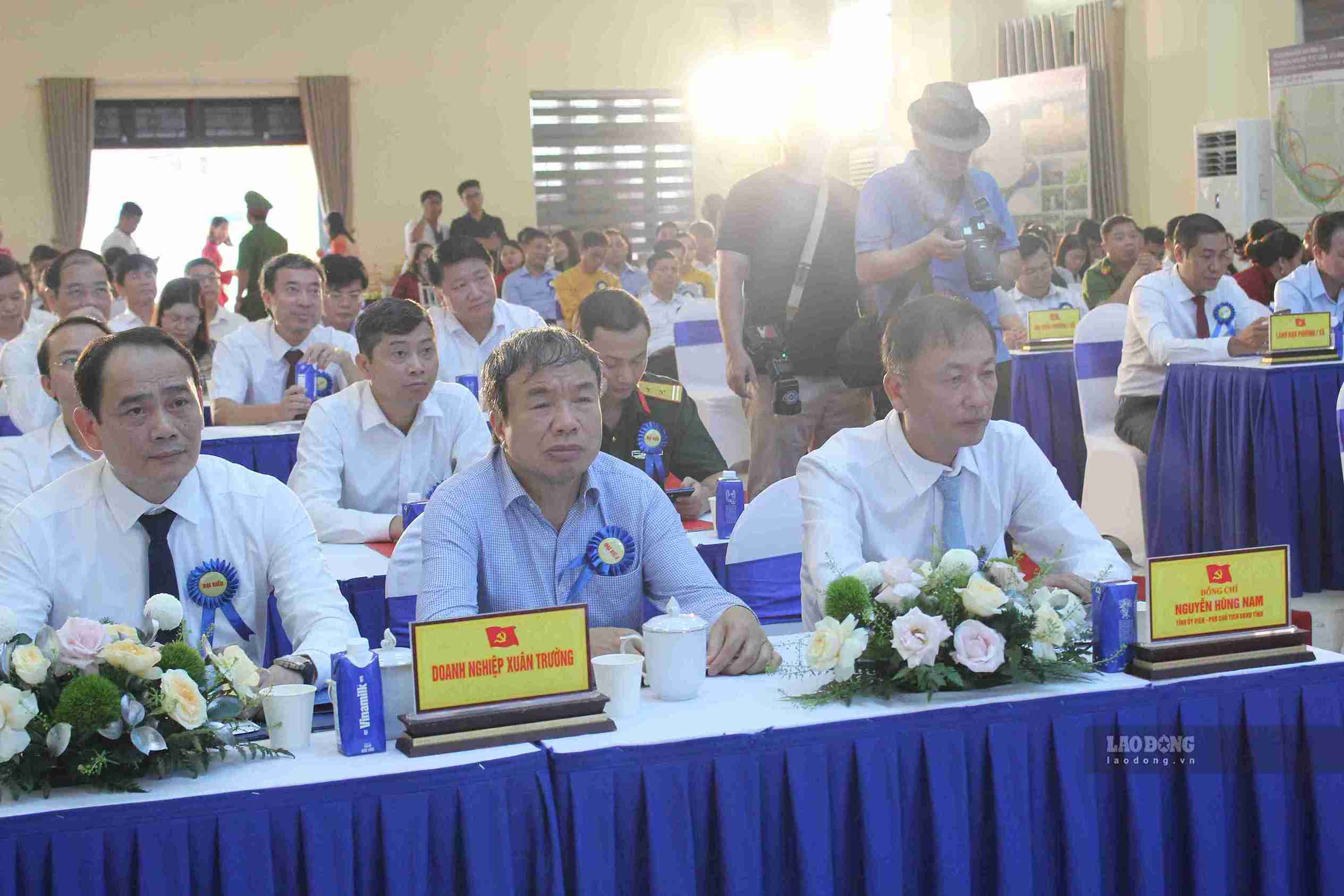 Đại biểu dự Hội nghị công bố công khai Đồ án Quy hoạch phân khu tỉ lệ 1/2.000 xây dựng tái hiện thương cảng Phố Hiến xưa. Ảnh: Mai Hương