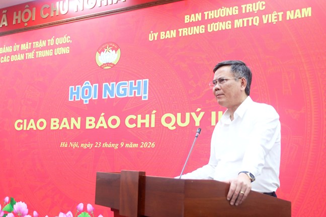 Vice Chairman of the Central Committee of the Vietnam Fatherland Front Tran Thang speaks at the press conference in the third quarter of 2026. Photo: Huong Diep/ Fatherland Front