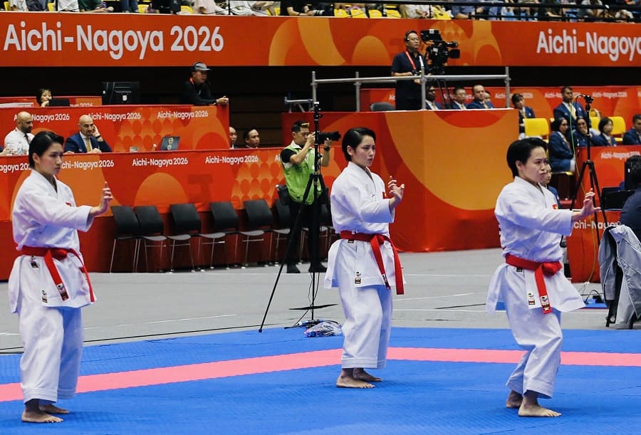 Vietnamese karate athletes completed their mission at ASIAD 20 in Japan and returned home on September 24th. Photo: Bui Luong