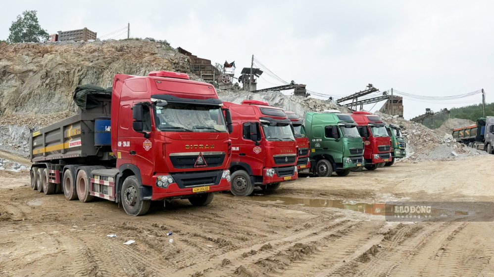 1m3 of stone in Quang Ngai costs about 500,000 VND, nearly 200,000 VND/m3 higher than the same period last year. Photo: Vien Nguyen taken on September 15
