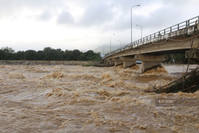 Khanh Hoa Meteorological Agency warns of heavy rain in the coming days. Photo: Phuong Linh (November 2025)