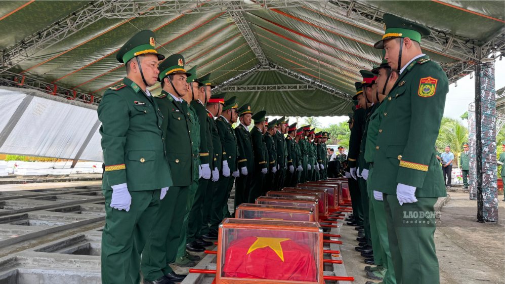 Those who sacrificed were taken to rest at Mo Cay Bac Martyrs' Cemetery. Photo taken on September 23, 2026 at Mo Cay Bac Martyrs' Cemetery. Photo: Hoang Loc