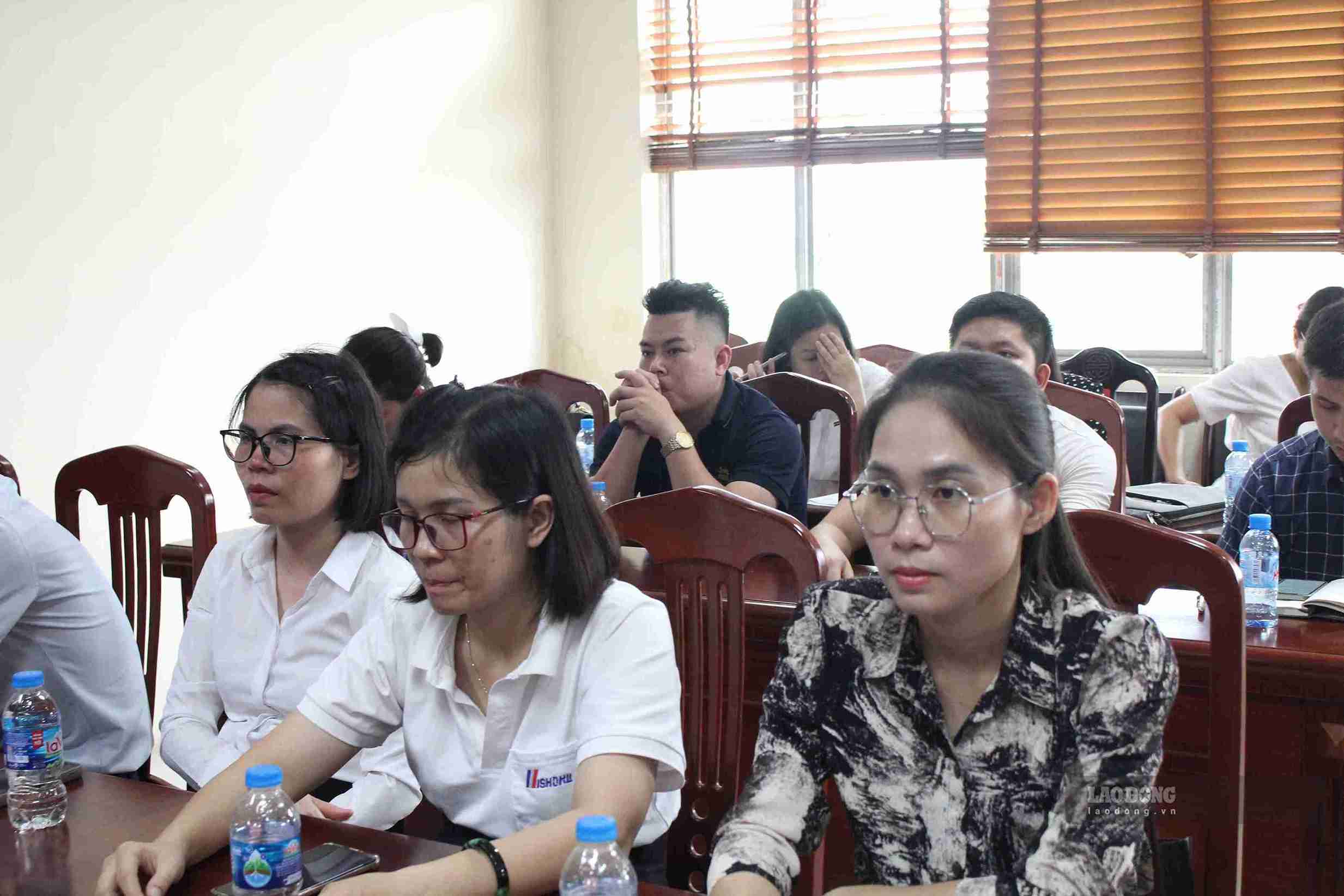 Delegates attending the workshop on developing union members and establishing grassroots trade unions. Photo: Mai Huong