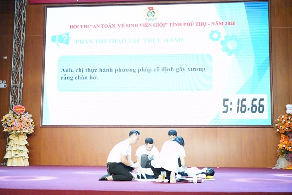 Phu Tho sensibilise les membres du syndicat par le biais de concours. Photo: Fédération du travail de la province de Phu Tho