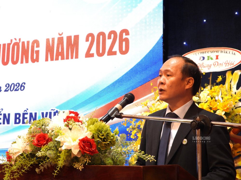 Ông Lê Danh Thắng - Chủ tịch Hội đồng Quản trị Công ty Cổ phần Cao su Đắk Lắk phát biểu. Ảnh: Bảo Trung