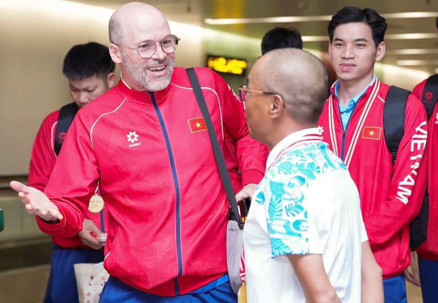 Huấn luyện viên Federico Rampazzo và các học trò kết thúc thi đấu chặng 2 Giải SEA V.Cup 2026 trong tháng 7 và bây giờ tiếp tục tham dự ASIAD 20 tại Nhật Bản từ ngày 24.9. Ảnh: VFV