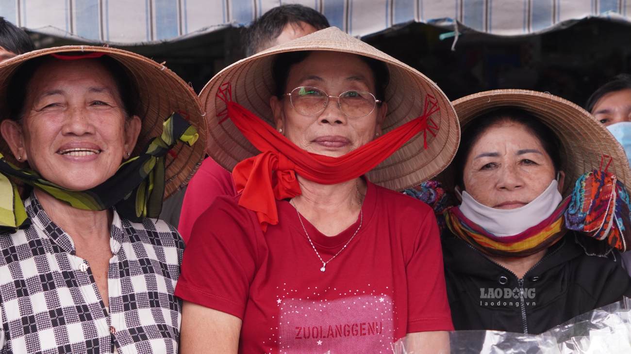 Người dân Cần Giờ tham gia các hoạt động tại Lễ hội Nghinh Ông, gìn giữ nét văn hóa tín ngưỡng gắn với đời sống cư dân vùng biển. Ảnh: Thái Bảo