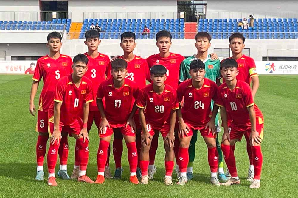 Le Vietnam U16 lors du match contre l'Australie U16 à l'équipe chinoise de la CFA 2026. Photo: VFF