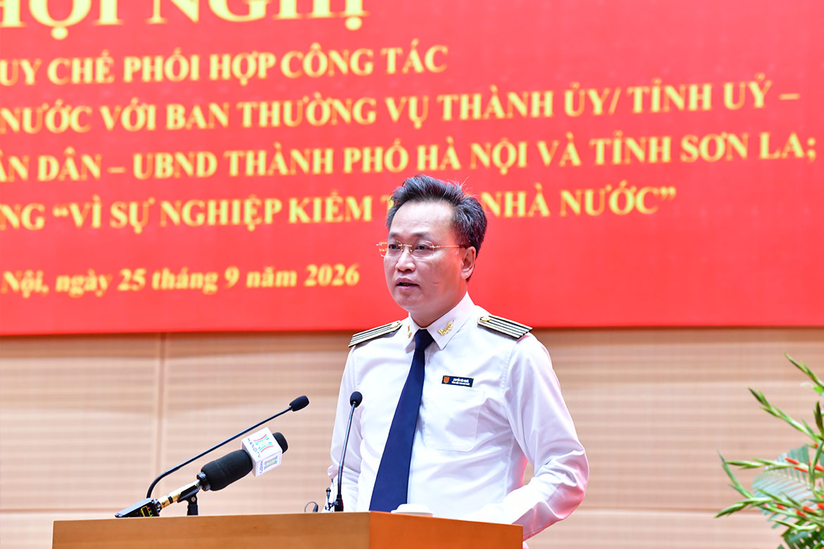 Tổng Kiểm toán Nhà nước Nguyễn Hữu Nghĩa phát biểu tại hội nghị. Ảnh: KTNN