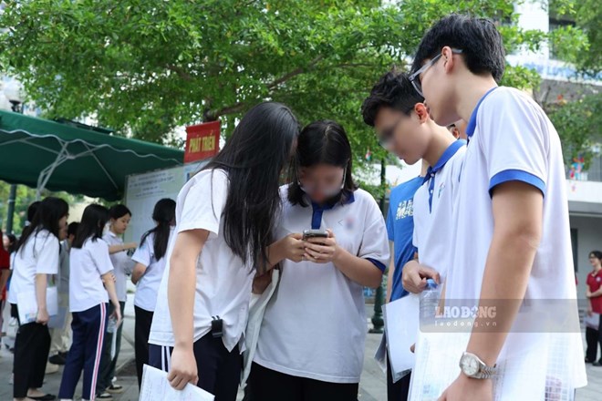 Học sinh, phụ huynh kỳ vọng bớt áp lực nếu thi vào lớp 10 chỉ còn 2 môn