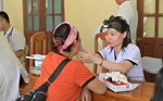 Hơn 600 người dân vùng biên Nghệ An được khám bệnh miễn phí