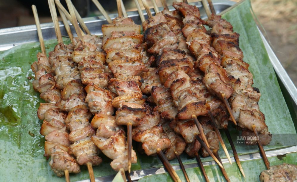 Unhealthy eating habits can cause kidneys to overwork. Photo: Ha May