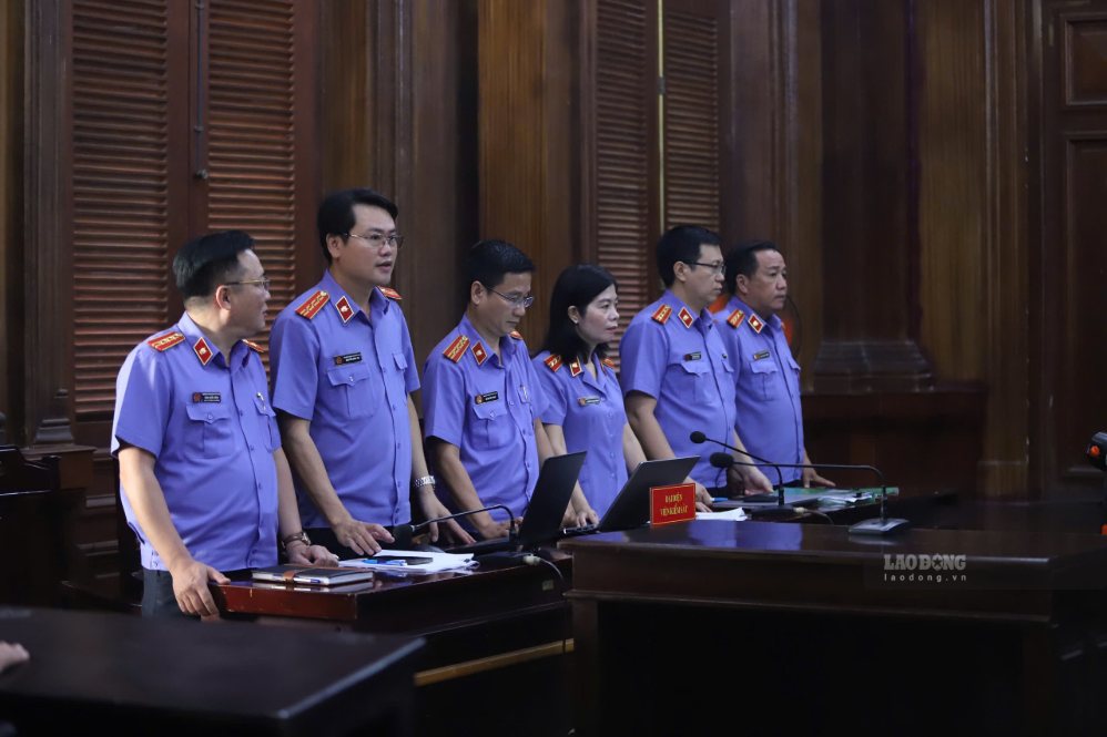 Đại diện VKSND TPHCM tại toà. Ảnh: Anh Tú