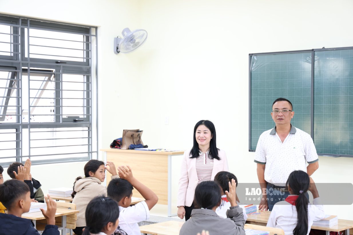 2026〜2027学年度、ムノン族(トゥアンアンコミューン)の生徒は、新しく立派な学校で学ぶことができます。写真:フック・カイン
