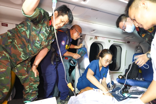 Multiple injuries patients are being rescued by helicopter to the mainland safely. Photo: Provided by Military Hospital 175
