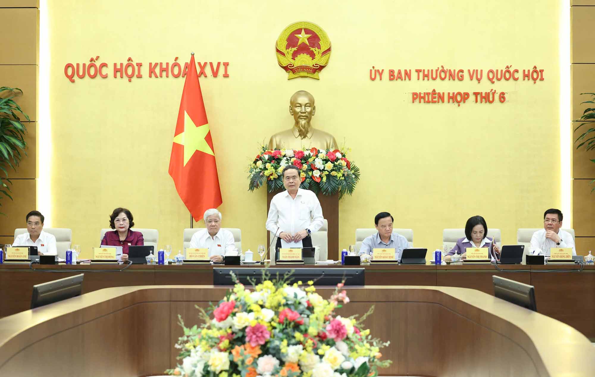 Ủy viên Bộ Chính trị, Chủ tịch Quốc hội Trần Thanh Mẫn chủ trì phiên họp. Ảnh: Quochoi.vn