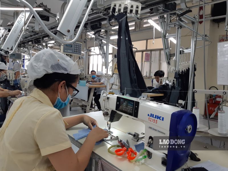 Businesses secretly installing cameras to collect personal data of employees without notifying employees can be fined up to 70 million VND. Photo: Nam Duong