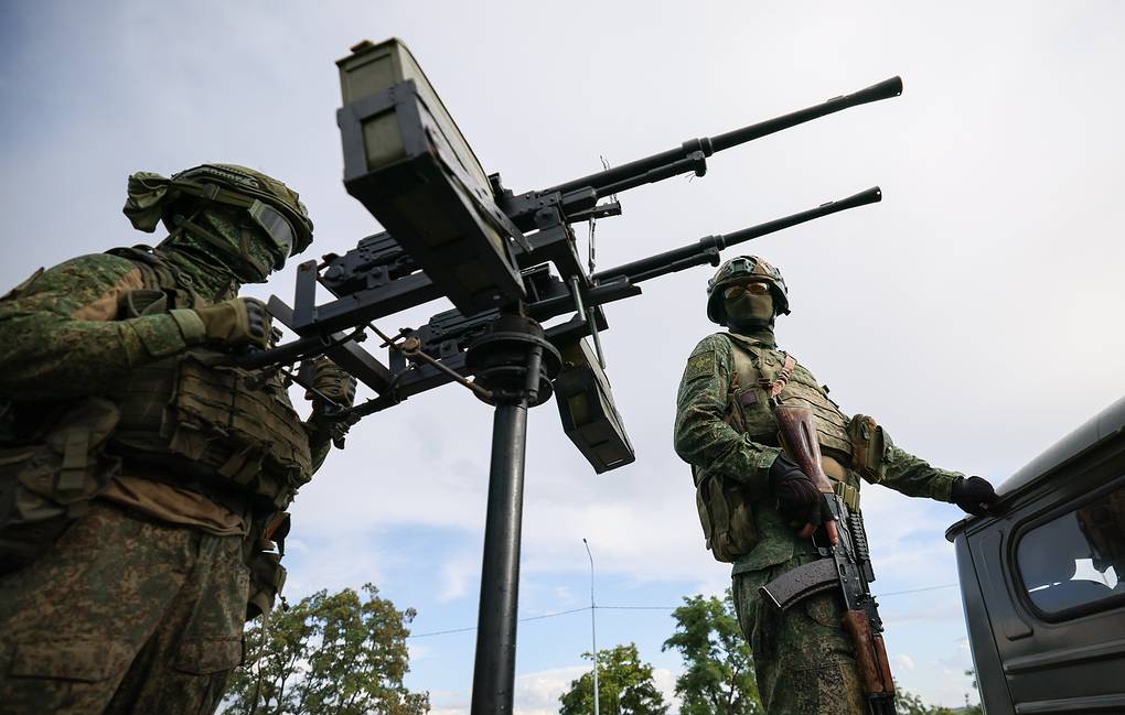 Russian soldiers on duty on the battlefield. Photo: TASS