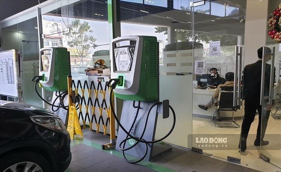 The Ministry of Construction requires the charging station system to ensure standards and regulations. Photo: Phan Anh