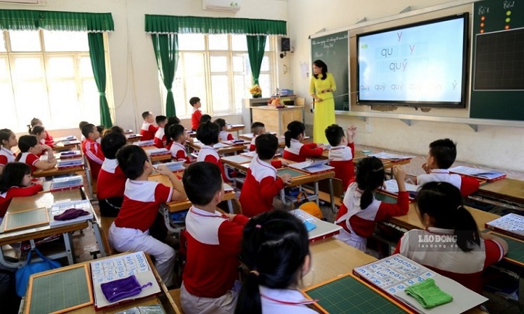 Standards and conditions for considering promotion to the professional title of secondary school teacher rank II are implemented according to the provisions of Article 7 of Circular No. 13/2024/TT-BGDĐT. Photo: Bich Ha