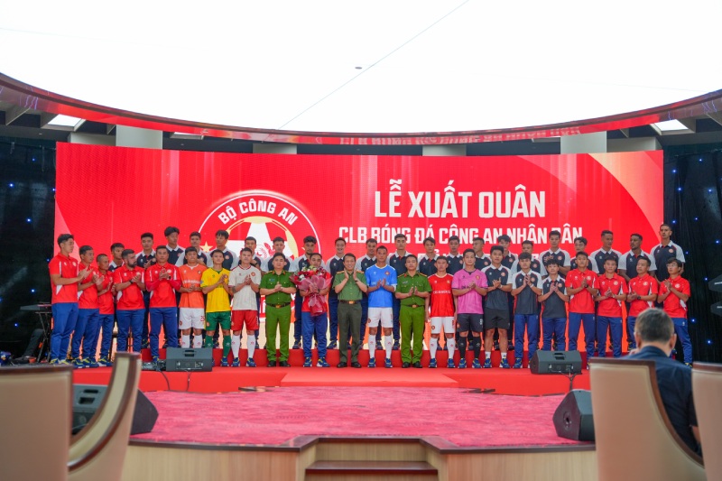 Launching ceremony of the People's Police Football Club participating in the First Division 2026-2027. Photo: CAND Club