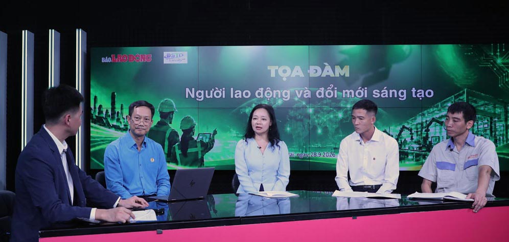 Bà Nguyễn Thị Lâm Giang - Cục trưởng Cục Khoa học công nghệ và Chuyển đổi số (Bộ Công Thương) - tại buổi tọa đàm “Người lao động và đổi mới sáng tạo” do Báo Lao Động tổ chức ngày 28.9. Ảnh: Hải Nguyễn