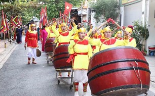 Rộn ràng lễ rước Đức Thánh Trần tại đền Phú Xá, Hải Phòng