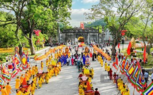 Lễ giỗ Đức Thánh Trần tại đền Kiếp Bạc (Hải Phòng)