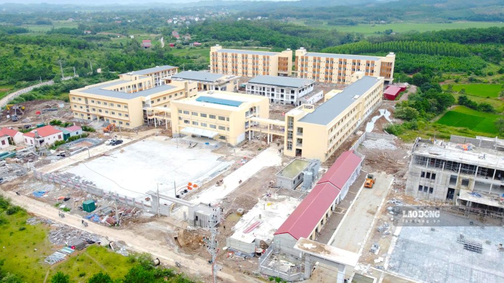 Khuat Xa Primary and Secondary Boarding School has basically been completed before the opening day. Photo: Khanh Linh
