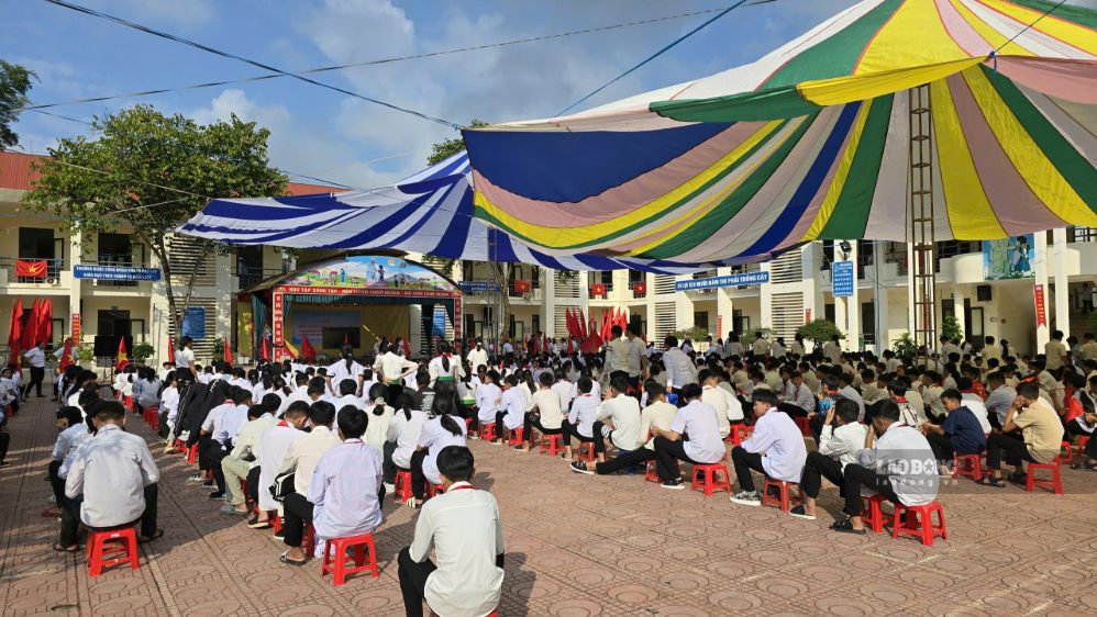 Dien Bien Provincial People's Committee has just sent a report to the Prime Minister after the principal posted on Facebook to request rice and gas support. Photo: Thanh An.