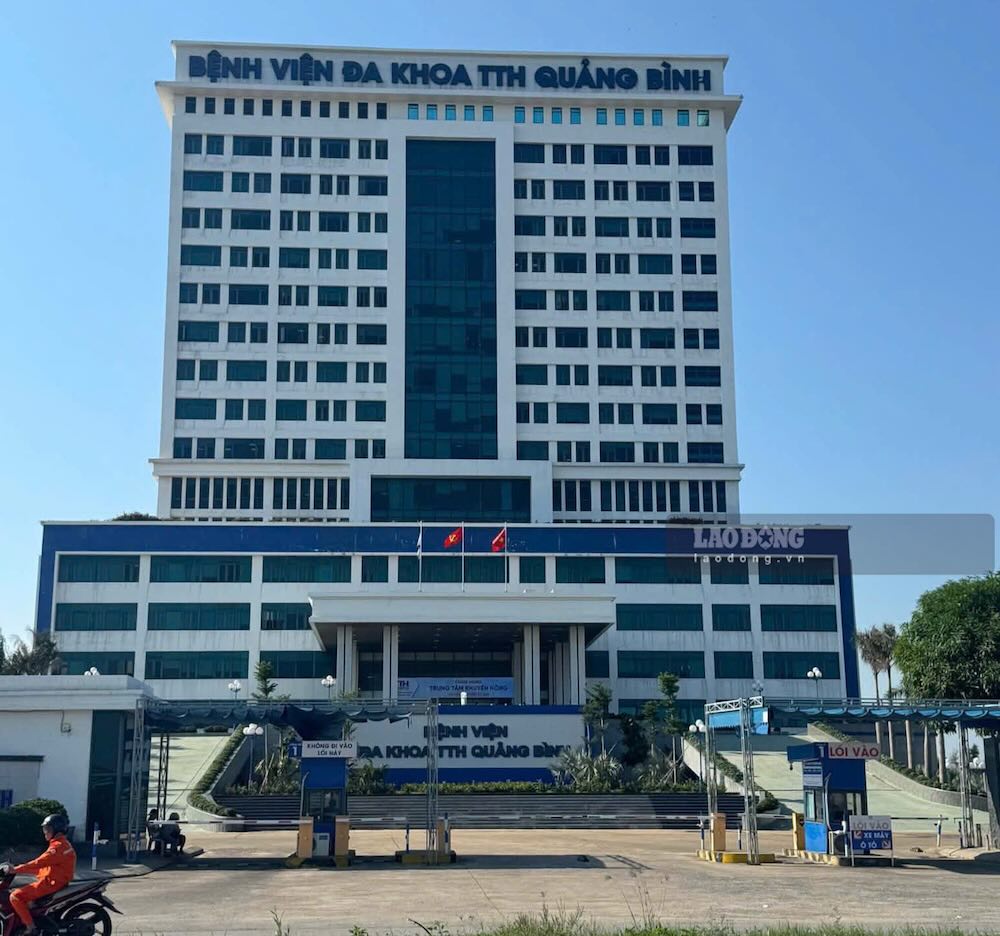 La inspección descubrió una diferencia de más de 307 millones de VND en el Hospital TTH de Quang Binh. Foto: Cong Sang.