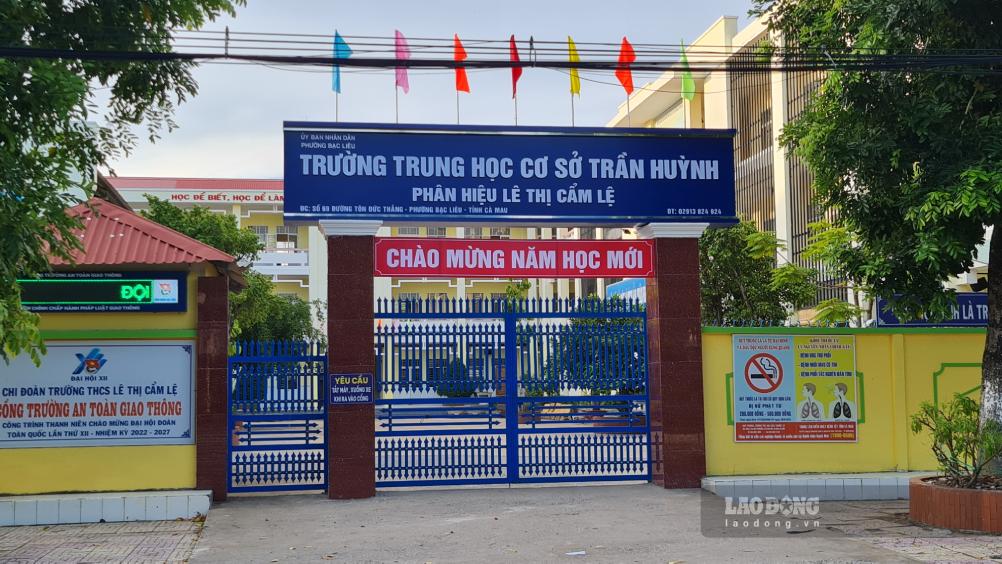 Trường THCS Lê Thị Cẩm Lệ chính thức đổi tên thành Trường THCS Trần Huỳnh phân hiệu Lê Thị Cẩm Lệ sau sắp xếp. Ảnh: Nhật Hồ.