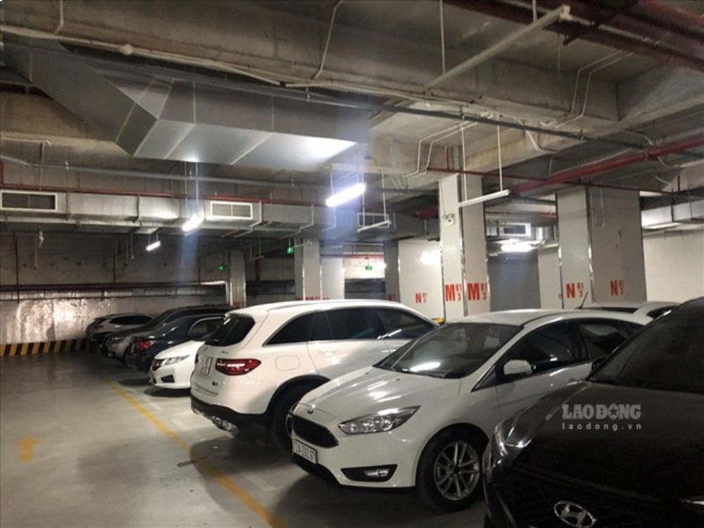 The Government clearly stipulates penalties for selling and leasing car parking spaces in apartment buildings that are not in accordance with regulations. Photo: Cao Nguyen