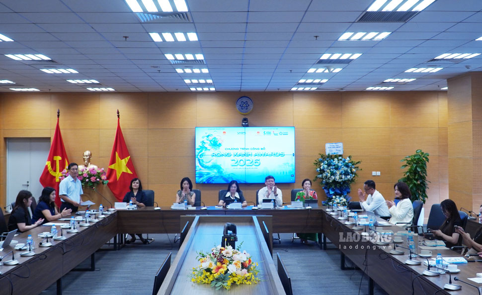 The event to announce the Vietnam Green Dragon Awards - Viet Nam Rong Xanh Awards was held on September 4 in Hanoi. Photo: Hao Thien
