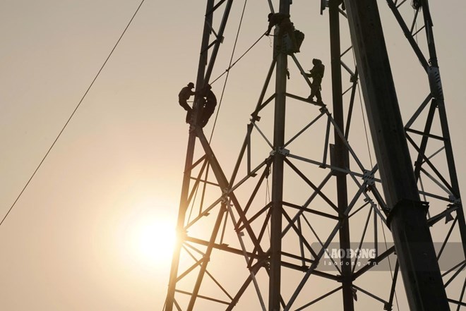 Ninh Binh Provincial People's Committee approves Northern Power Corporation as the investor to implement the 220kV Dong Van Substation Project. Illustrative photo: Ha Vi