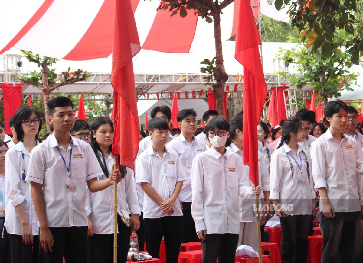 Không khí rộn ràng tại trường