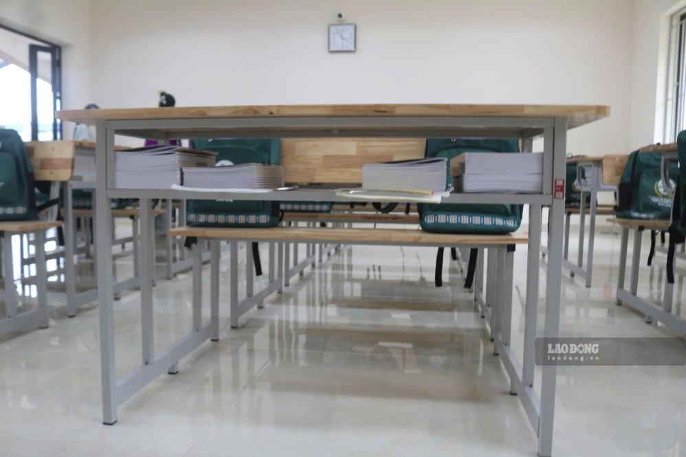 Phòng học mới, sách vở đẹp cho học sinh