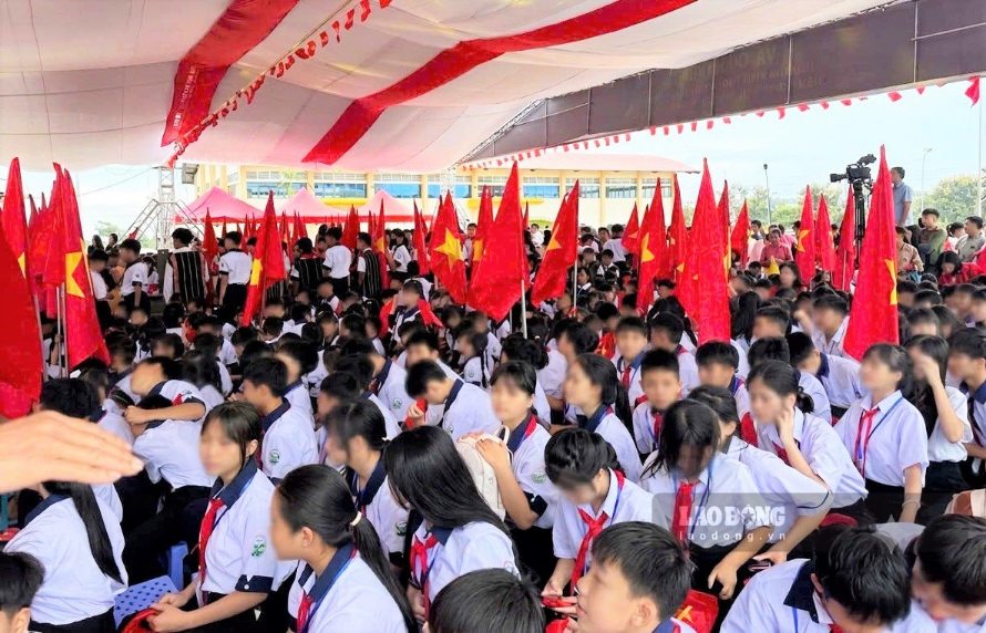 New school year opening ceremony at Thuan An Inter-level Boarding Primary and Secondary School. Photo: Phuc Khanh
