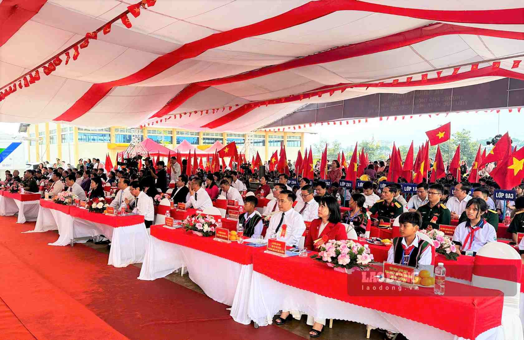 Quang cảnh lễ khai giảng năm học mới tại trường