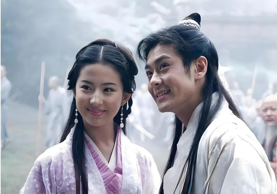 Liu Yifei - Lam Chi Dinh in the movie "Thien Long Bat Bo". VieON photo