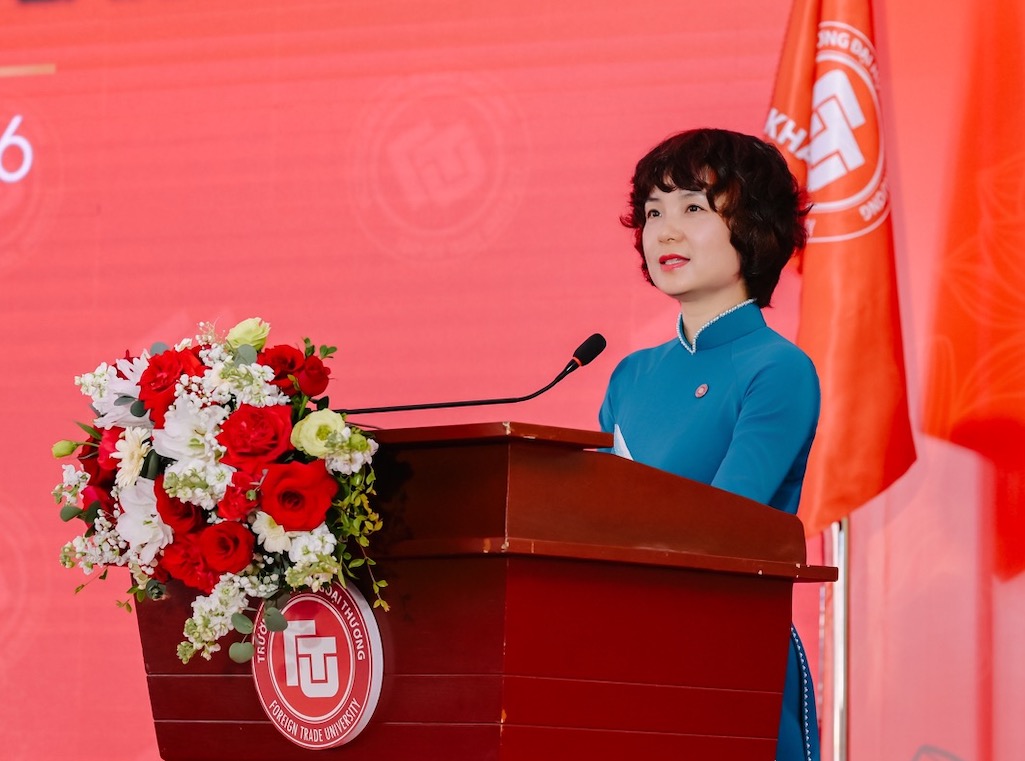 PGS.TS Phạm Thu Hương, Hiệu trưởng Trường Đại học Ngoại thương