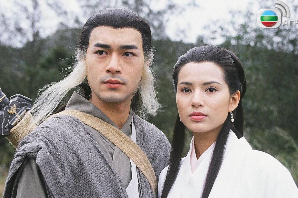 Cổ Thiên Lạc và Lý Nhược Đồng trong phim “Thần điêu đại hiệp” năm 1995. Ảnh: Xinhua