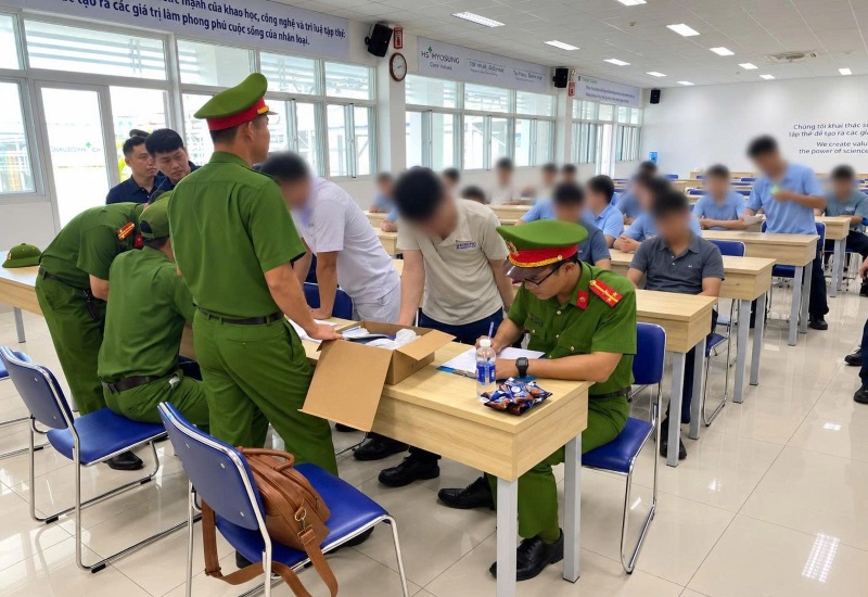 Da Nang inspects drugs at industrial parks, preventing risks early. Photo: Da Nang Police