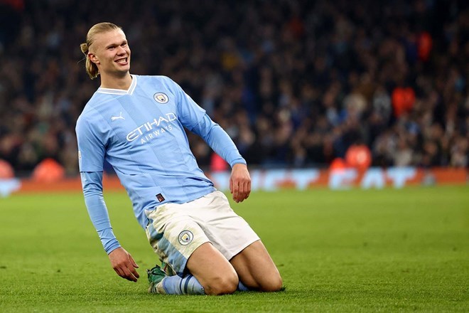 Haaland and his teammates at Man City had a hard-fought 1-0 victory over Coventry City, temporarily rising to the top of the table. Photo: AFP
