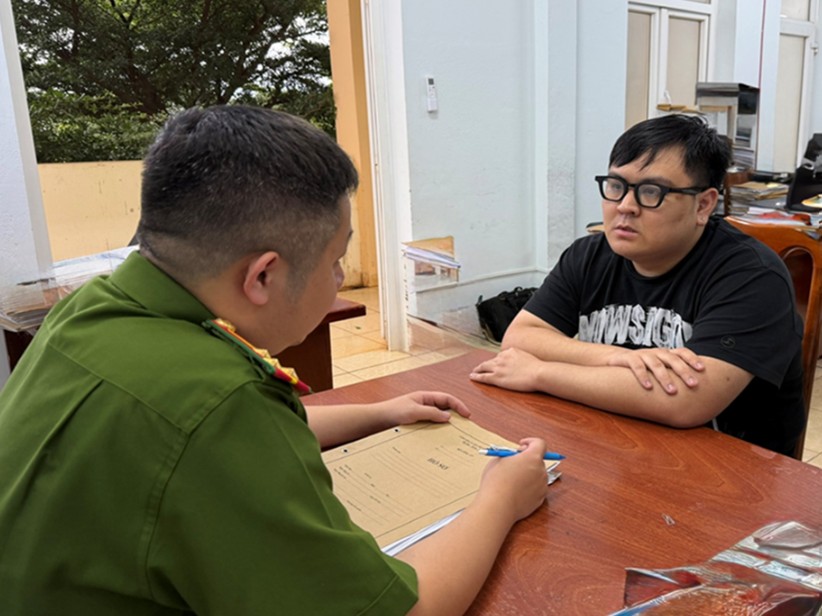 Công an khởi tố, xử lý Ngô Hoàng Vũ sau khi đối tượng có hành vi lừa đảo chiếm đoạt tài sản của hơn 100 người. Ảnh: Công an Đắk Lắk