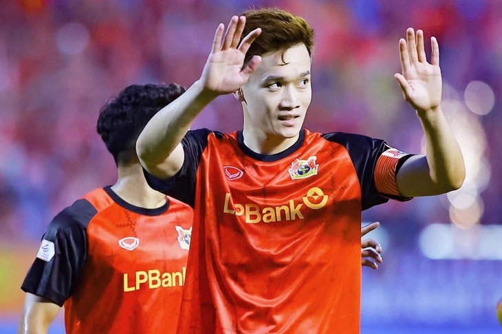 Hoang Duc cannot return to play after returning from ASEAN Cup 2026. Photo: NBFC