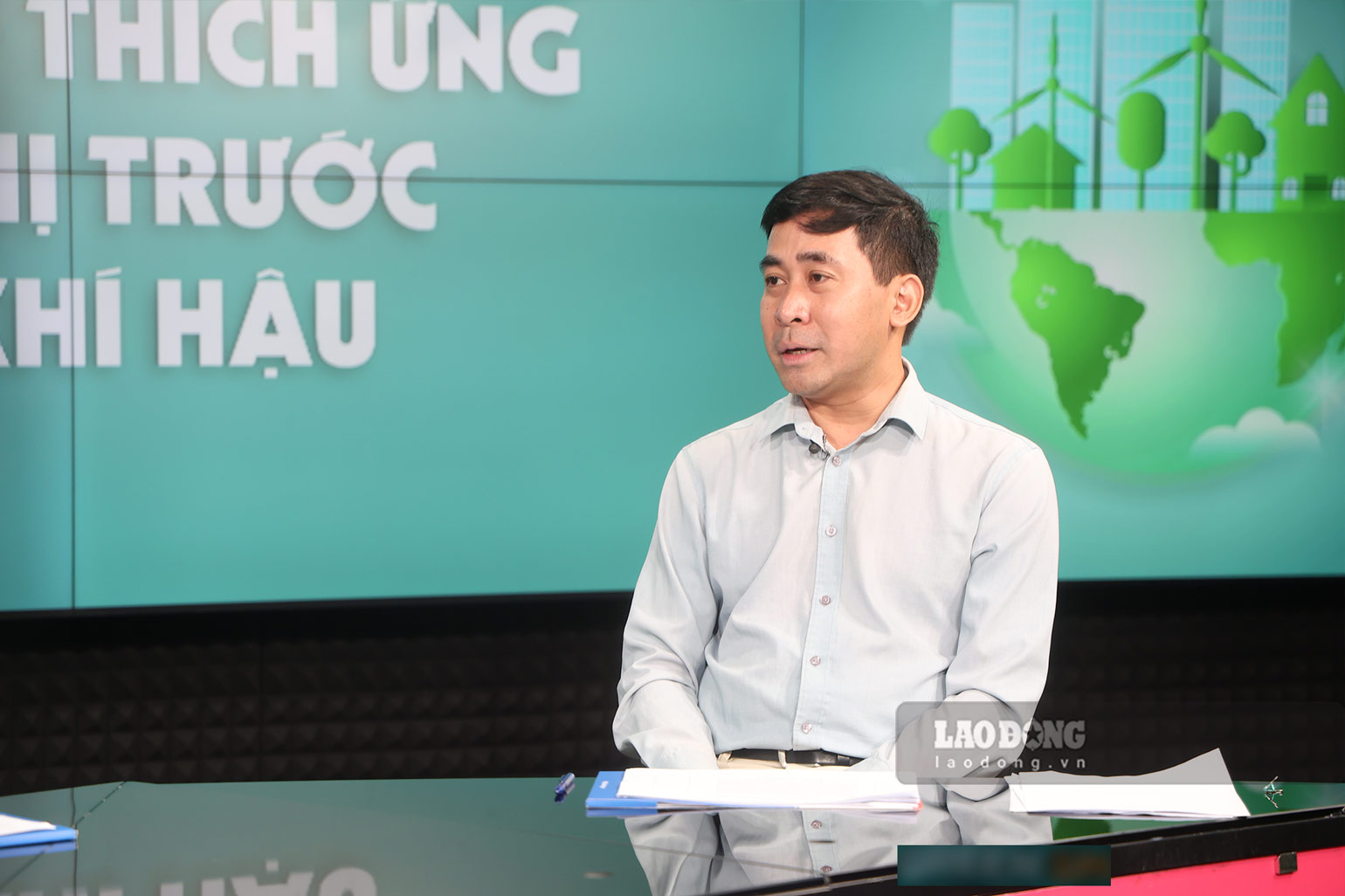Không thể chỉ xây thêm nhà máy điện trước áp lực biến đổi khí hậu. Ảnh: Việt Anh