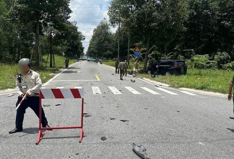 The scene of the accident that killed 2 people in Binh Duong ward, Ho Chi Minh City. Photo: Reader provided
