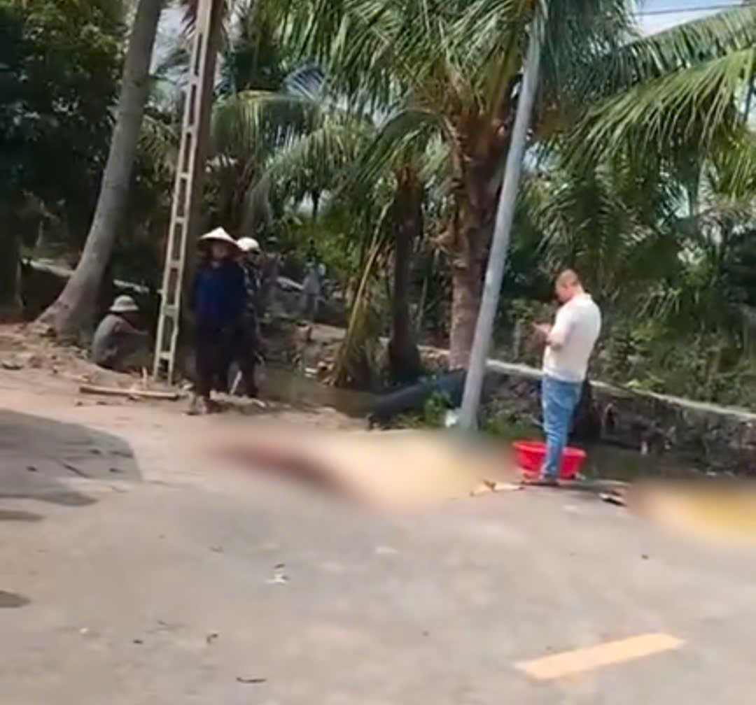 Scene of the tragic accident in An Quang, Hai Phong, killing 2 people. Photo: Pham Quynh